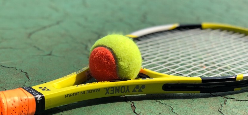 テニスラケット復活🎾